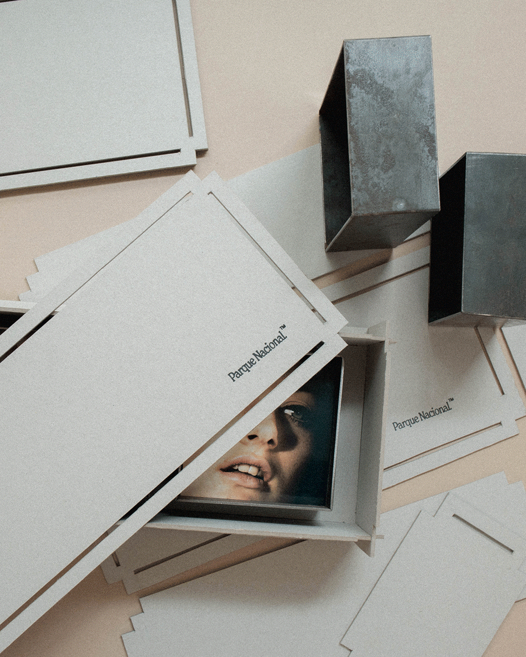 PN - OBJETO [002]: FRAMES